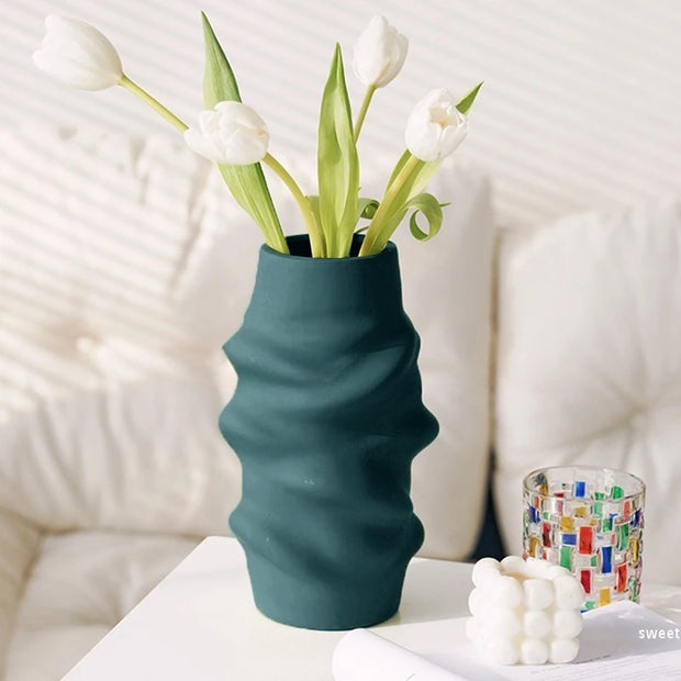 Ins Plastic Vase Creative Flower Vase Dry Flower Arrangement Bottle Desktop Ornament Display Plant Pot Home Decoration Vase