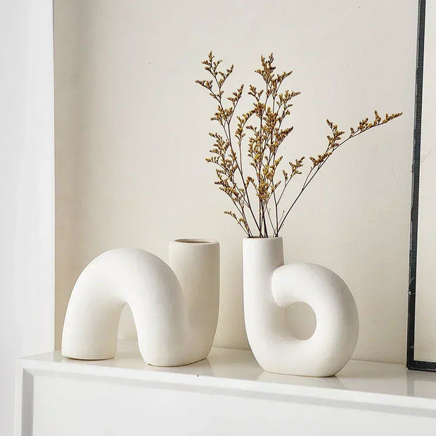 Artistic Curved Vase Simple Home Decor Ceramic Craft Living Room Ornament Table Decorative Vases Flower Arrangement Bottle