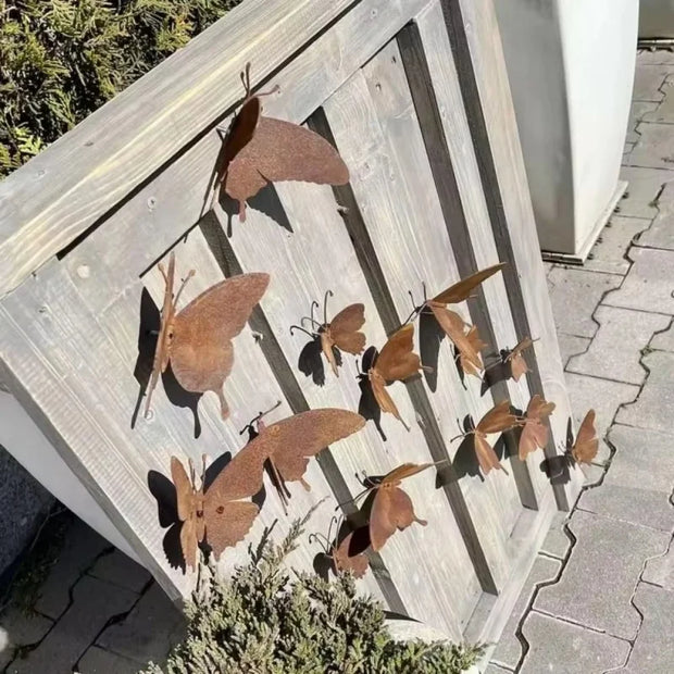 15 Pcs Creative Rustic Metal Butterfly Outdoor Wall Art Decor Rusty Metal Garden Decor for Garden Fence Yard Decoration Crafts